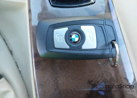 2013 BMW 328I из США, поврежденный, VIN WBA3A5C57DF356153